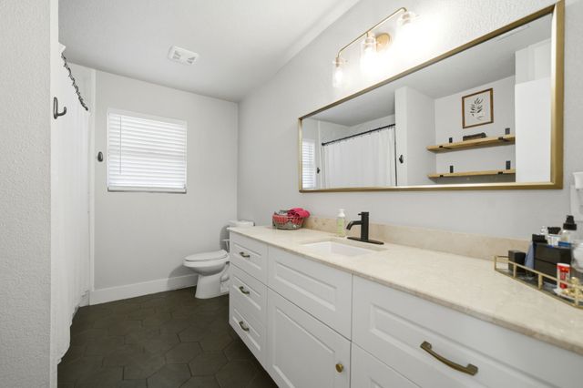 1915 Milam Street, Fort Worth, TX 76112