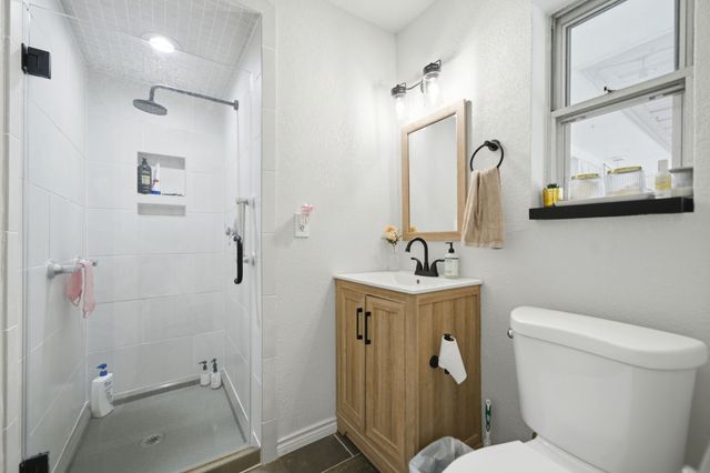 1915 Milam Street, Fort Worth, TX 76112