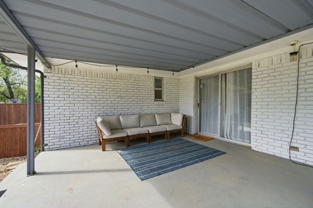 1915 Milam Street, Fort Worth, TX 76112