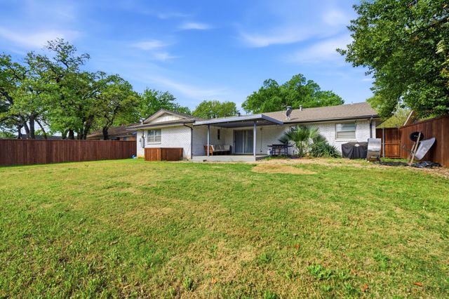 1915 Milam Street, Fort Worth, TX 76112