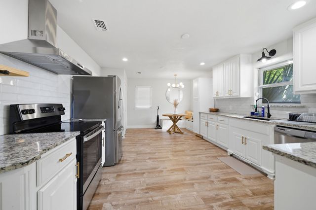 1915 Milam Street, Fort Worth, TX 76112