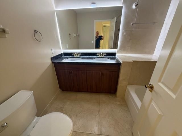 5182 NW 48th Ave, Coconut Creek, FL 33073