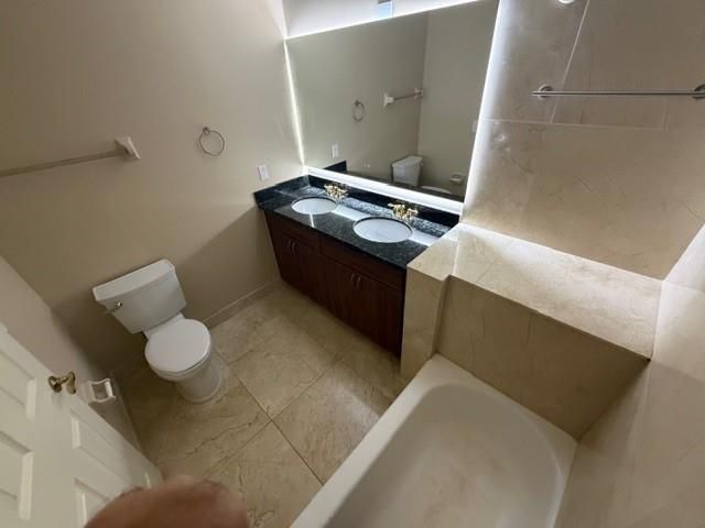 5182 NW 48th Ave, Coconut Creek, FL 33073