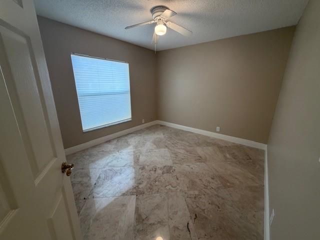 5182 NW 48th Ave, Coconut Creek, FL 33073