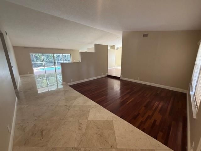 5182 NW 48th Ave, Coconut Creek, FL 33073