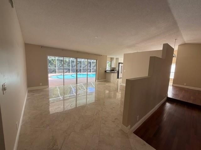 5182 NW 48th Ave, Coconut Creek, FL 33073