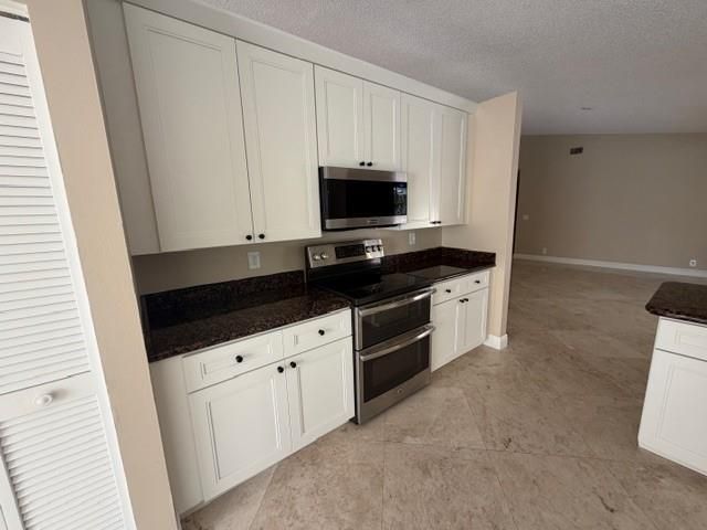 5182 NW 48th Ave, Coconut Creek, FL 33073