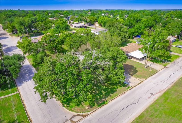 1806 Murray Ave, Rockdale, TX 76567