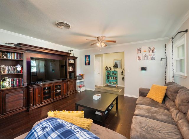 1806 Murray Ave, Rockdale, TX 76567