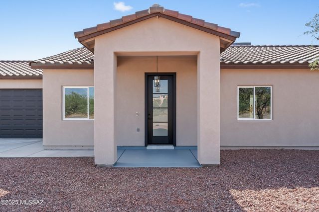 1832 Via Nevada, Rio Rico, AZ 85648