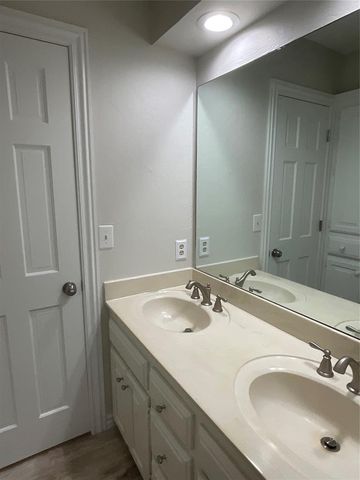 1600 Turtlecreek Road, Edmond, OK 73013