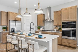 2736 E SWEET IRON Pass, Phoenix, AZ 85024