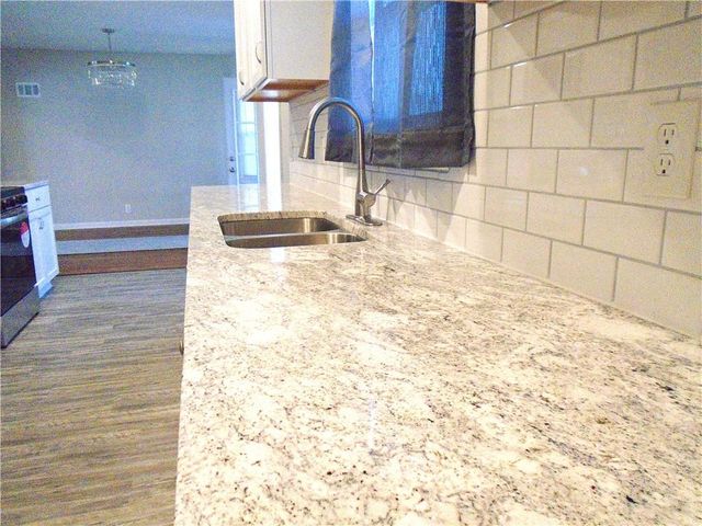 1308 6th Avenue, Leavenworth, KS 66048