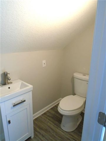 1308 6th Avenue, Leavenworth, KS 66048