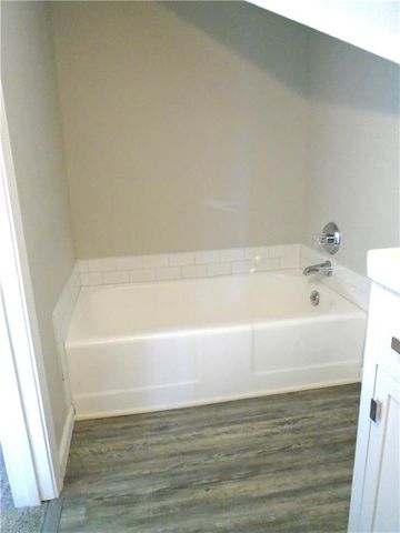 1308 6th Avenue, Leavenworth, KS 66048