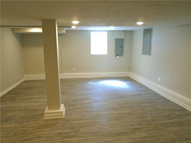 1308 6th Avenue, Leavenworth, KS 66048