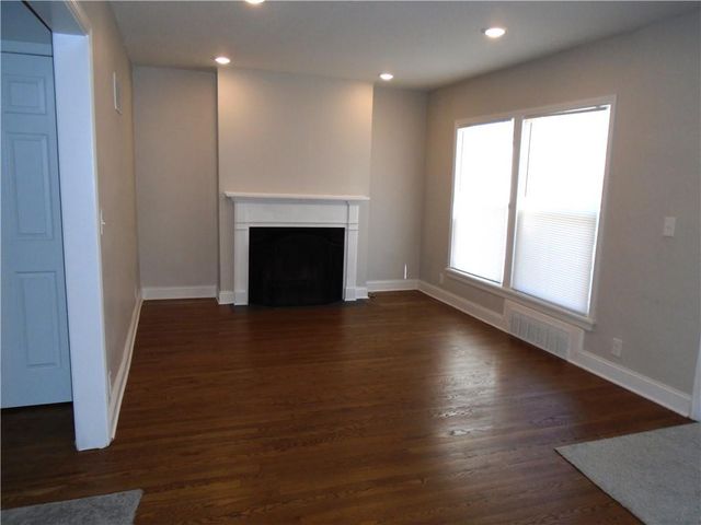 1308 6th Avenue, Leavenworth, KS 66048