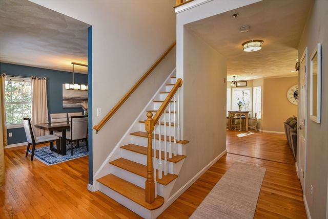 12 Scotland Heights Rd, Haverhill, MA 01832