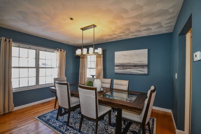 12 Scotland Heights Rd, Haverhill, MA 01832