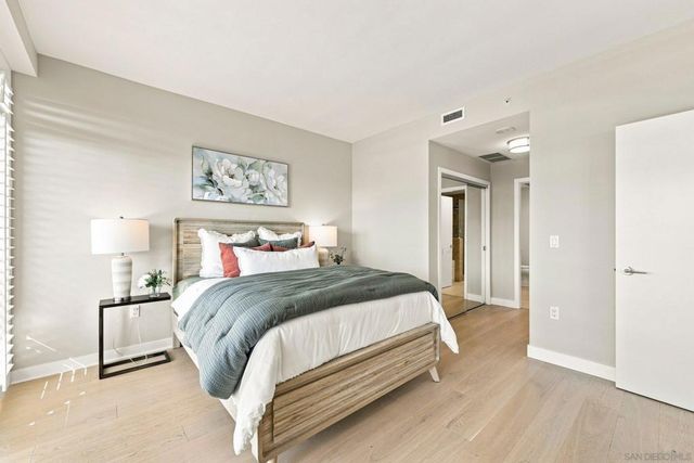 700 W Harbor Dr 1805, San Diego, CA 92101