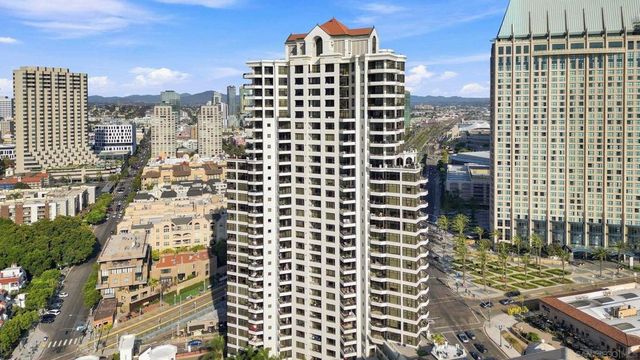 700 W Harbor Dr 1805, San Diego, CA 92101