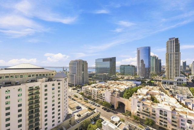 700 W Harbor Dr 1805, San Diego, CA 92101