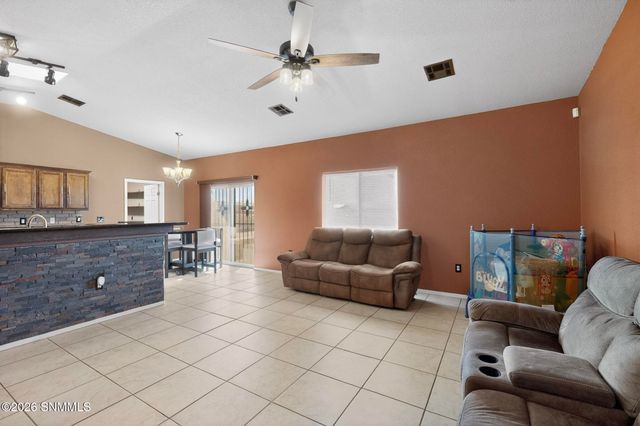 6413 Wagons East Trail, Las Cruces, NM 88012