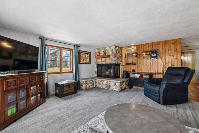 3733 Hickory Road, Excelsior, MN 55331