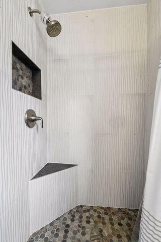 3733 Hickory Road, Excelsior, MN 55331