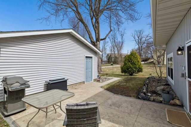 3733 Hickory Road, Excelsior, MN 55331