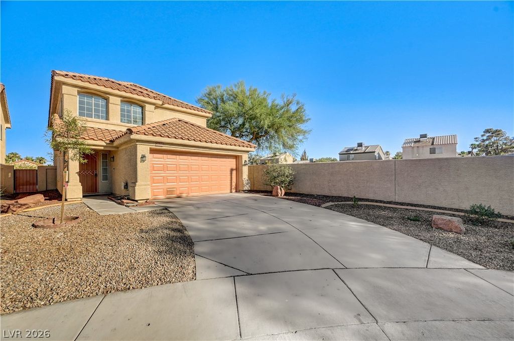 1600 Royal Canyon Drive, Las Vegas, NV 89128 — photo 2