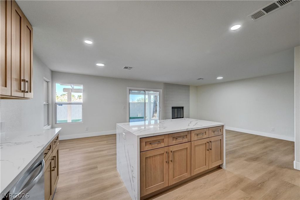 1600 Royal Canyon Drive, Las Vegas, NV 89128 — photo 5