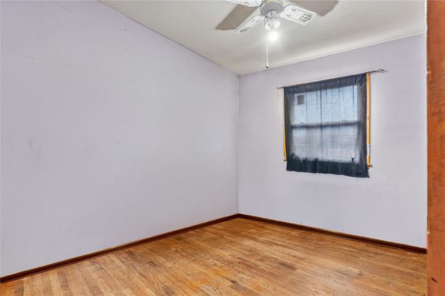 903 4th Avenue SE, Altoona, IA 50009