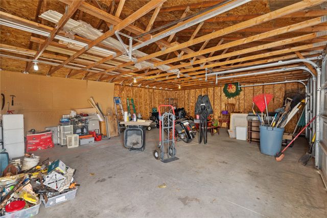 903 4th Avenue SE, Altoona, IA 50009