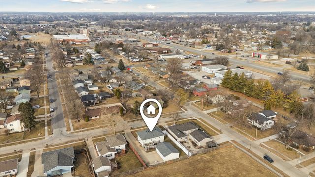 903 4th Avenue SE, Altoona, IA 50009