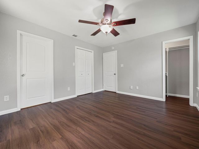 1002 Cresswell DR, Pflugerville, TX 78660