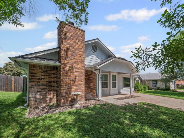 1002 Cresswell DR, Pflugerville, TX 78660