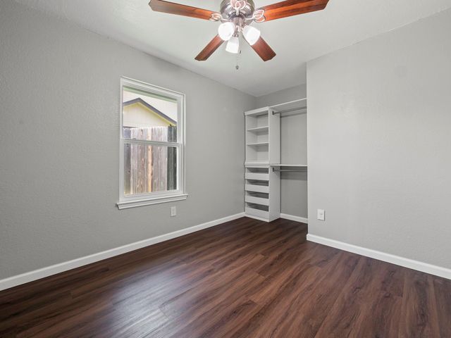 1002 Cresswell DR, Pflugerville, TX 78660