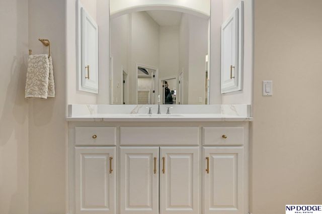 21313 Hickory Street, Omaha, NE 68022