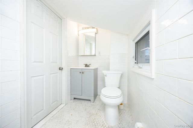 62 Westend Avenue, Freeport, NY 11520