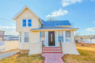 62 Westend Avenue, Freeport, NY 11520