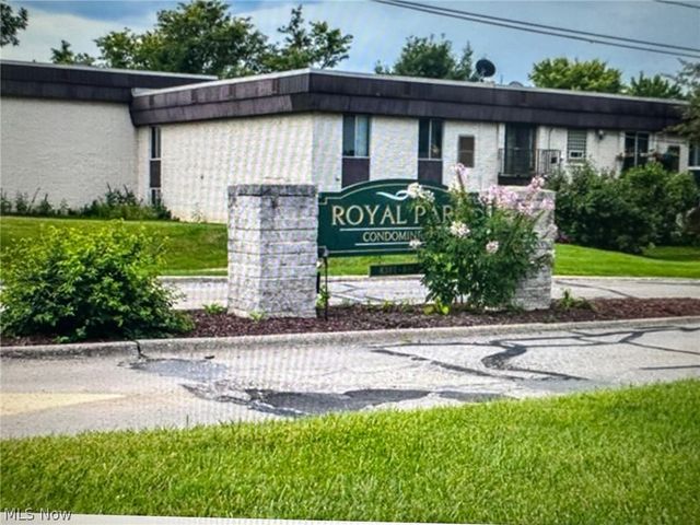 8557 N Akins Road 103, North Royalton, OH 44133