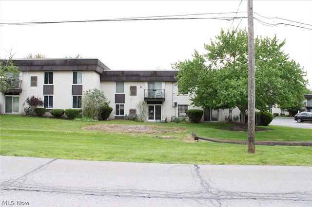 8557 N Akins Road 103, North Royalton, OH 44133