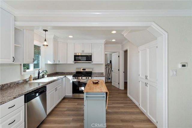 26650 Blackfoot Trail E, Rimforest, CA 92378