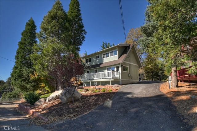 26650 Blackfoot Trail E, Rimforest, CA 92378