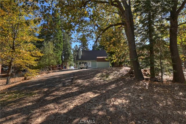 26650 Blackfoot Trail E, Rimforest, CA 92378