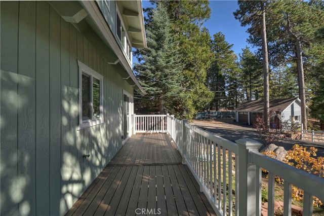 26650 Blackfoot Trail E, Rimforest, CA 92378