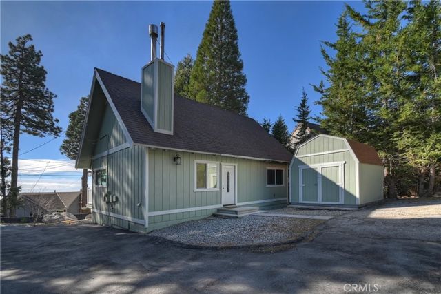 26650 Blackfoot Trail E, Rimforest, CA 92378