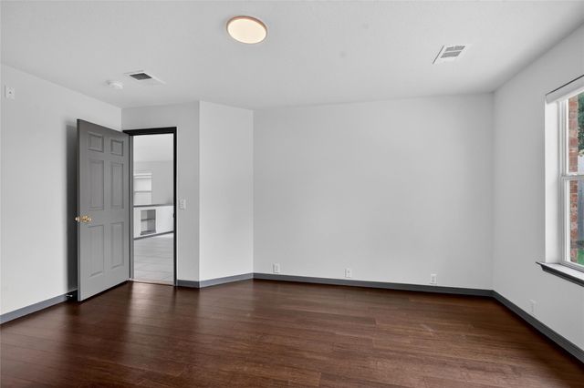 17331 Stone Peaks Drive, Houston, TX 77095