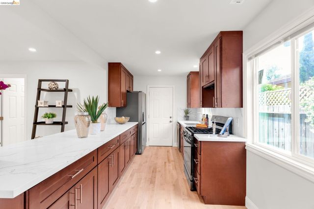 1631 Via Ventana, San Lorenzo, CA 94580